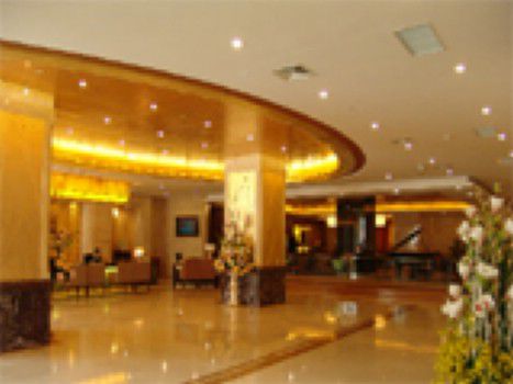 Jiu Long International Hotel Lienjünkang Beltér fotó